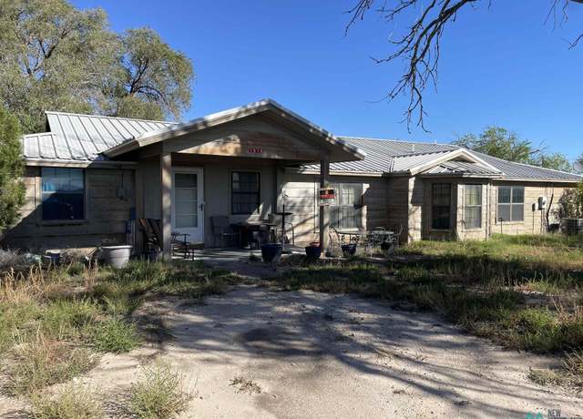 Property at 1916 S Roosevelt Road 7 Rd, Portales, NM 88130, 5 beds, 3 baths