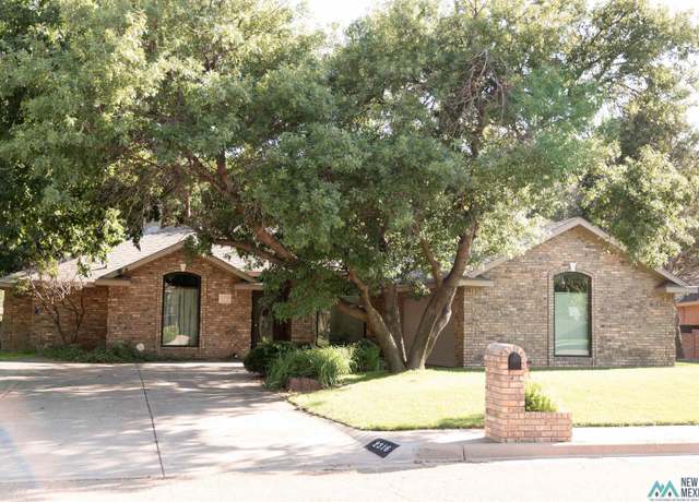 Property at 2316 Fairway Ter, Clovis, NM 88101, 4 beds, 2.5 baths