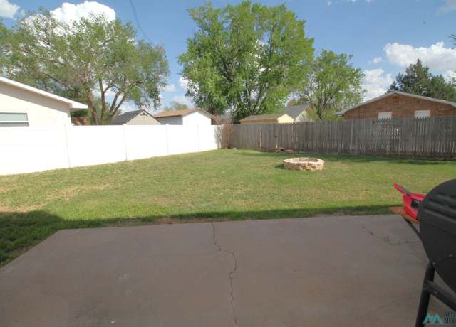 Property at 3701 Player Pl, Clovis, NM 88101, 3 beds, 2 baths
