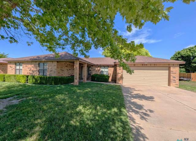 Property at 3801 Nancy Lopez Dr, Clovis, NM 88101, 3 beds, 2 baths