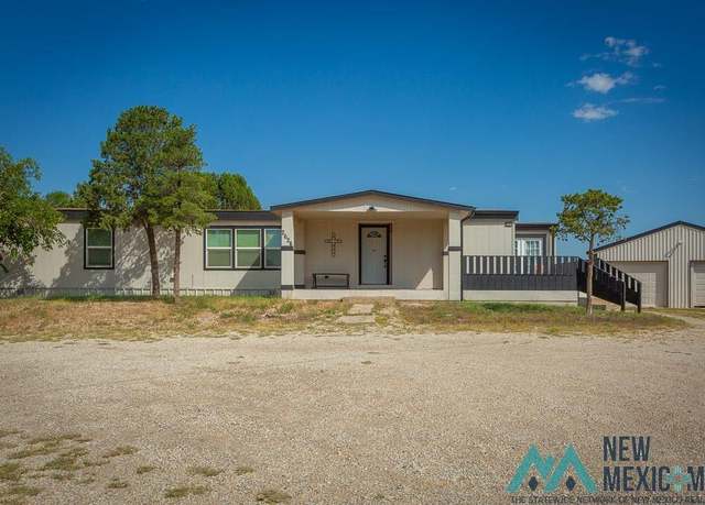Property at 2624 West Ave, Artesia, NM 88210, 3 beds, 2 baths