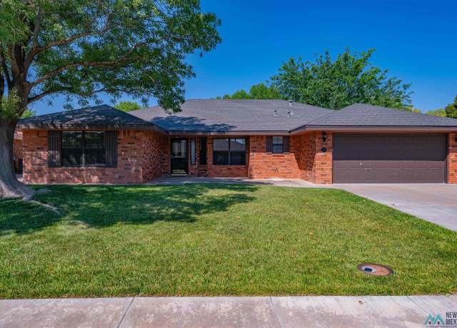 Property at 20 La Paz St, Roswell, NM 88201, 4 beds, 2 baths