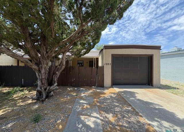 Property at 1002 Plaza Del Sol, Roswell, NM 88203, 2 beds, 2 baths