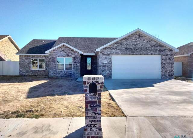 Property at 1531 Arbor Dr, Clovis, NM 88101, 3 beds, 2.5 baths