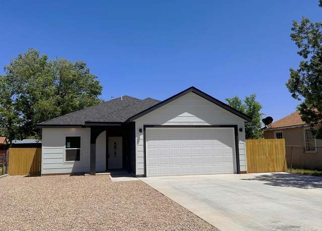 Property at 1309 N Lea St, Clovis, NM 88101, 3 beds, 2 baths