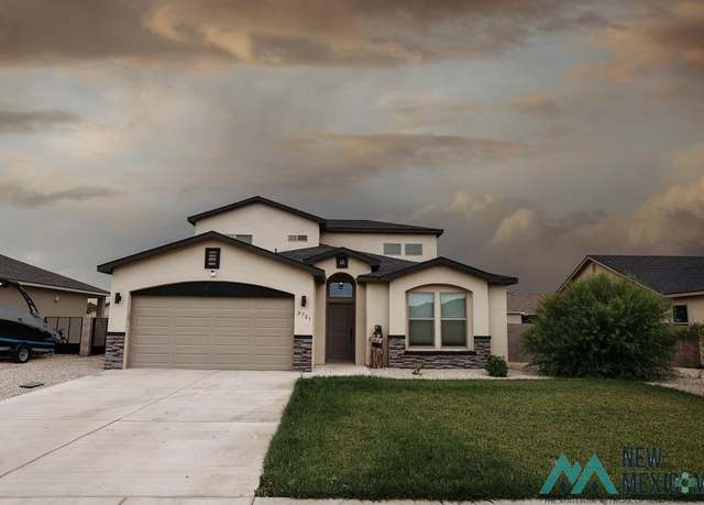 Property at 3721 Sapphire Dr, Carlsbad, NM 88220, 4 beds, 2.5 baths