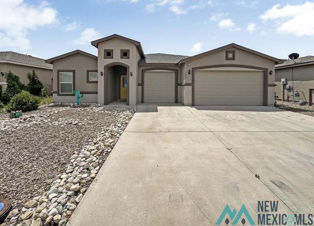 Property at 5225 Steel Driver Rd, Hobbs, NM 88240, 4 beds, 3 baths