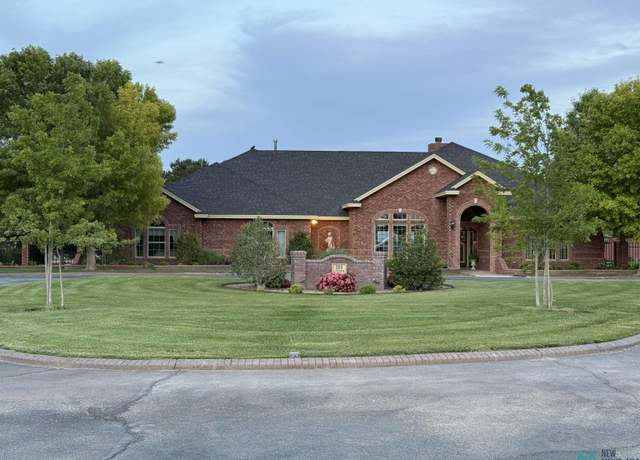 Property at 205 S 26th St, Artesia, NM 88210, 4 beds, 5 baths