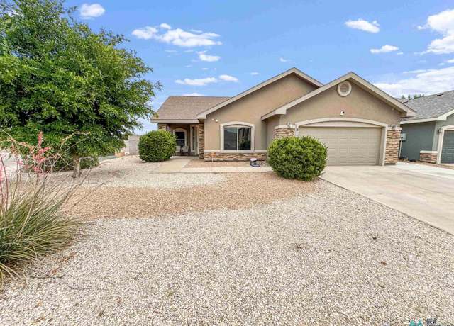 Property at 2132 N Homestead Dr, Hobbs, NM 88240, 3 beds, 2 baths