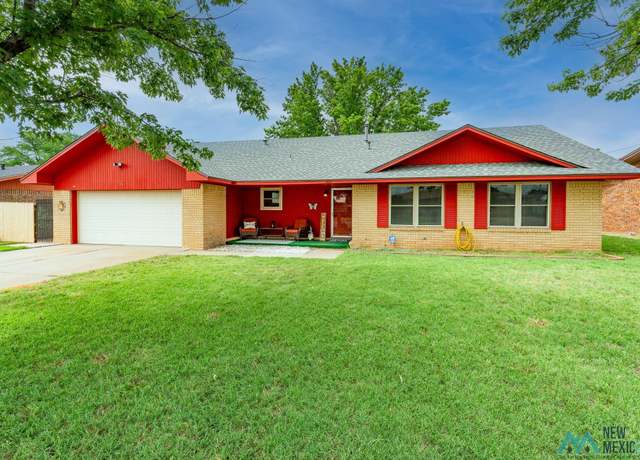 Property at 1017 York St, Clovis, NM 88101, 3 beds, 2 baths
