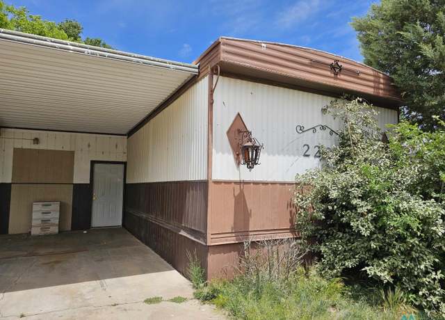 Property at 2200 N Whippoorwill Way, Clovis, NM 88101, 3 beds, 2 baths