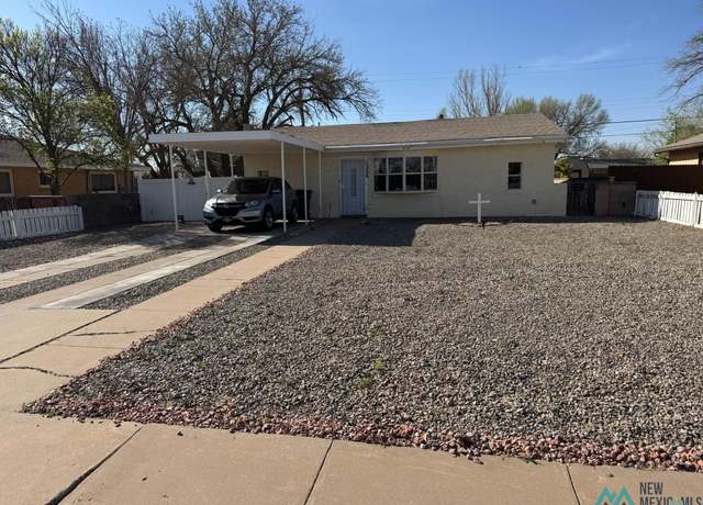 Property at 1206 W Summit St, Roswell, NM 88203, 3 beds, 2 baths