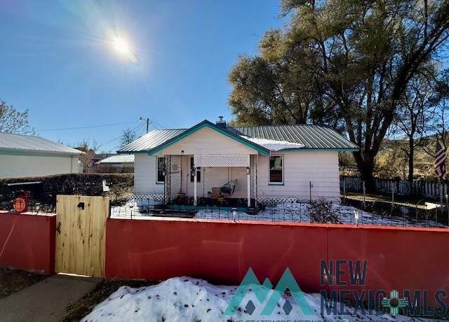 Property at 317 N Uracca St, Raton, NM 87740, 2 beds, 1.5 baths