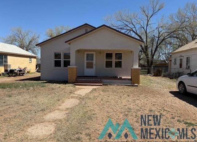 Property at 1215 N Lea St, Clovis, NM 88101, 2 beds, 1 bath