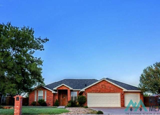 Property at 5013 Lowe Ave, Clovis, NM 88101, 4 beds, 2.5 baths