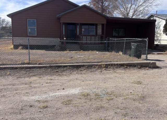 Property at 507 N Tenth St, Carlsbad, NM 88220, 4 beds, 1.5 baths