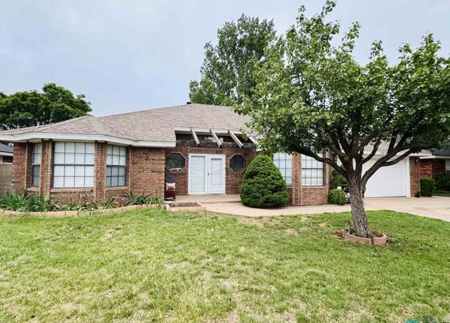 Property at 505 Chanticleer Pl, Clovis, NM 88101, 4 beds, 2 baths