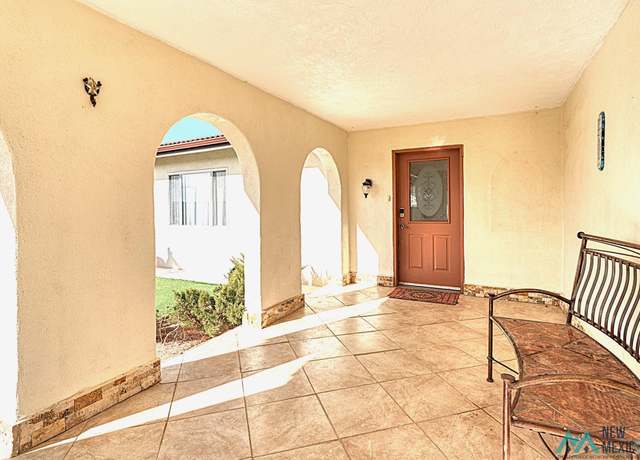Property at 555 S Florence St, Gallup, NM 87301, 3 beds, 3 baths