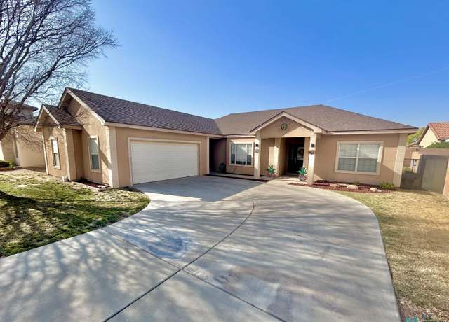 Property at 1624 W Chico Dr, Hobbs, NM 88240, 3 beds, 2 baths
