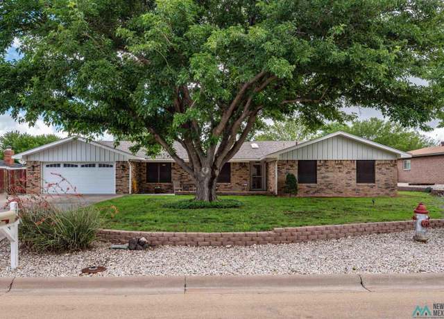 Property at 119 Three Cross Dr, Roswell, NM 88201, 4 beds, 2 baths