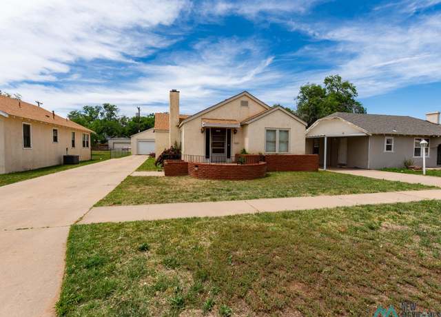 Property at 1308 Ross St, Clovis, NM 88101, 3 beds, 2 baths