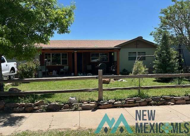 Property at 129 Circle Dr, Clovis, NM 88101, 3 beds, 1 bath