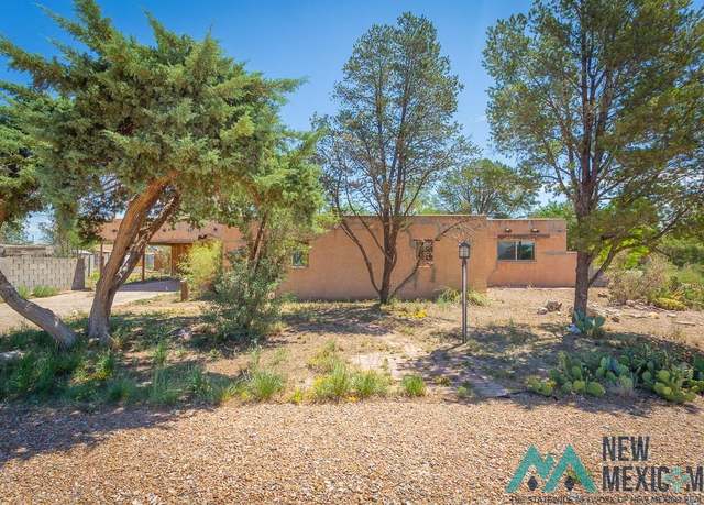 Property at 1211 W 11th St, Roswell, NM 88201, 3 beds, 1.5 baths