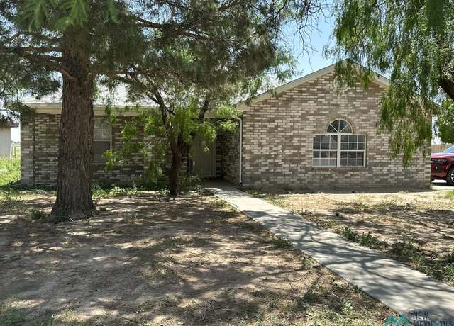 Property at 2516 Tulip St, Carlsbad, NM 88220, 3 beds, 2 baths