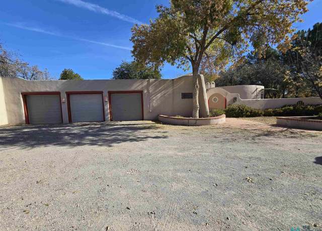 Property at 3219 Snow Rd, Las Cruces, NM 88005, 4 beds, 3.5 baths