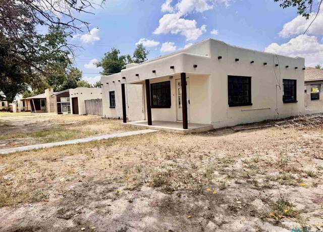 Property at 1301 W Howard St, Carlsbad, NM 88220, 3 beds, 1 bath
