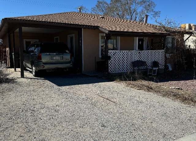 Property at 706 Sunset Dr, Gallup, NM 87301, 3 beds, 1 bath