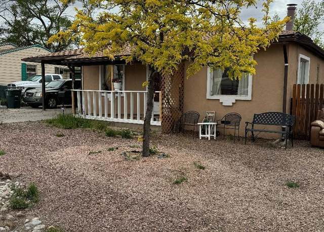 Property at 706 Sunset Dr, Gallup, NM 87301, 3 beds, 1 bath