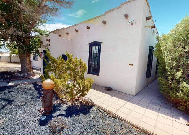 Property at 320 W Maple St, Deming, NM 88030, 2 beds, 1.5 baths