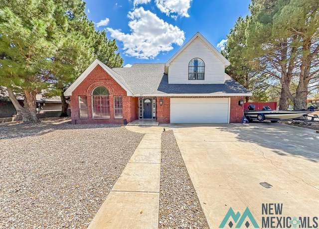 Property at 1605 S Avenue Ave S, Eunice, NM 88231, 4 beds, 2.5 baths