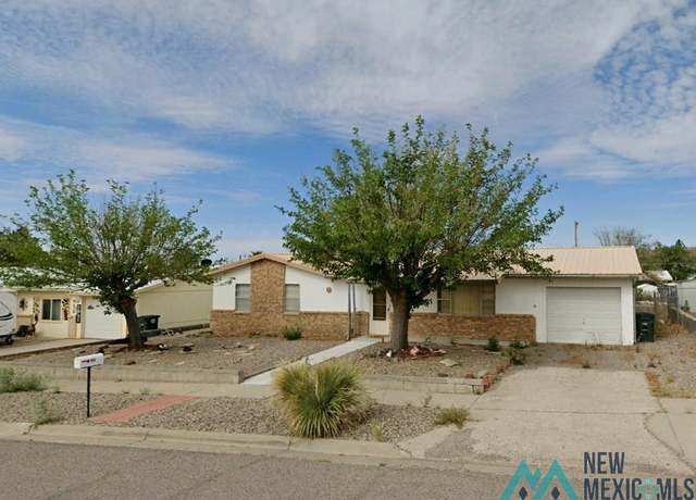 Property at 914 Ivy St, Truth Or Consequences, NM 87901, 3 beds, 2 baths