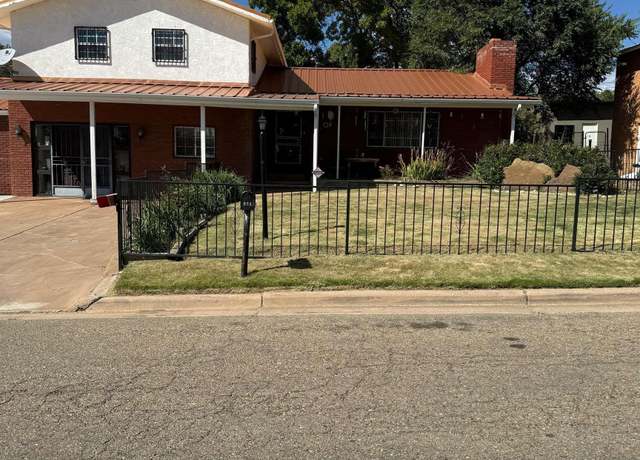 Property at 824 Sperry Dr, Las Vegas, NM 87701, 3 beds, 2.5 baths