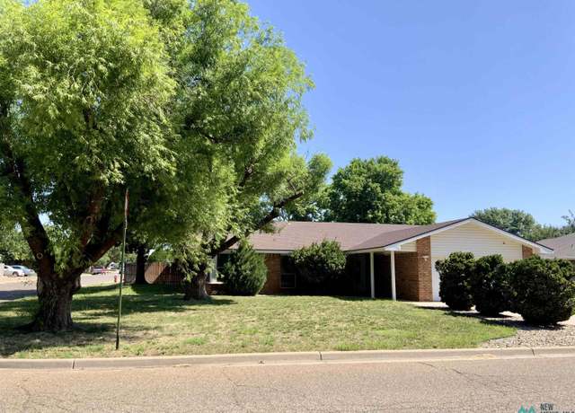 Property at 400 Chanticleer Pl, Clovis, NM 88101, 4 beds, 2 baths