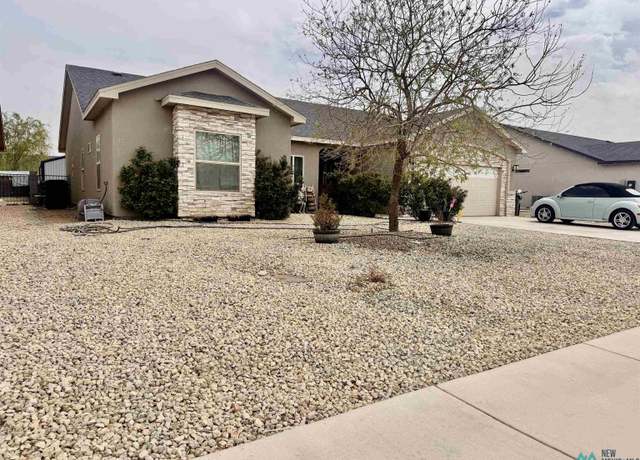 Property at 4120 Pat Garret Rd, Carlsbad, NM 88220, 4 beds, 2 baths