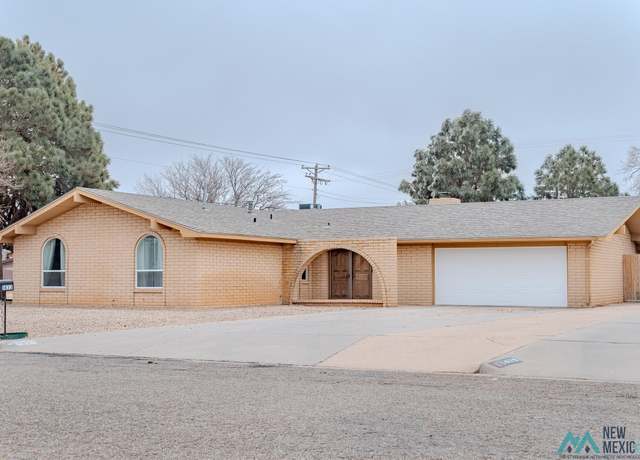 Property at 1433 Eastridge Dr, Clovis, NM 88101, 4 beds, 3 baths