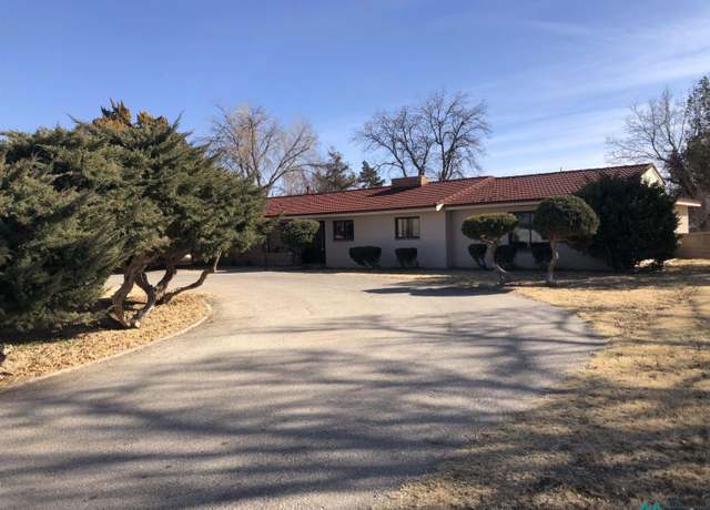 Property at 705 W Hermosa Drs, Artesia, NM 88210, 4 beds, 3 baths