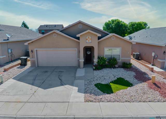 Property at 1838 Denise Dr, Carlsbad, NM 88220, 3 beds, 2 baths