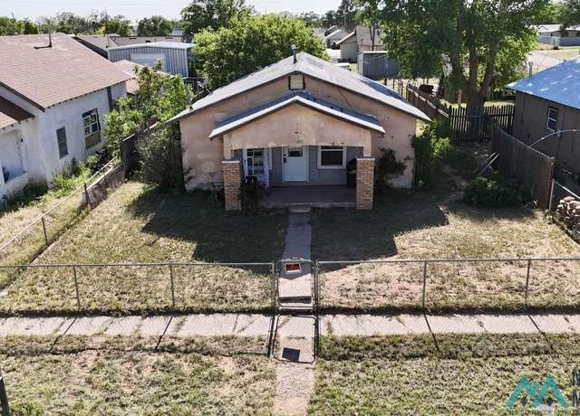 Property at 448 N 3rd St, Melrose, NM 88124, 2 beds, 1 bath