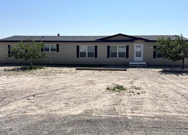 Property at 4 Canary Ct, Artesia, NM 88210, 4 beds, 2 baths