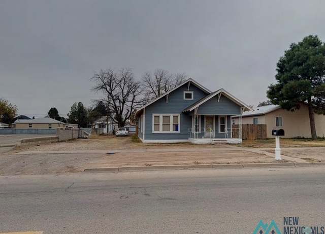 Property at 809 W Grand Ave, Artesia, NM 88210, 2 beds, 2 baths