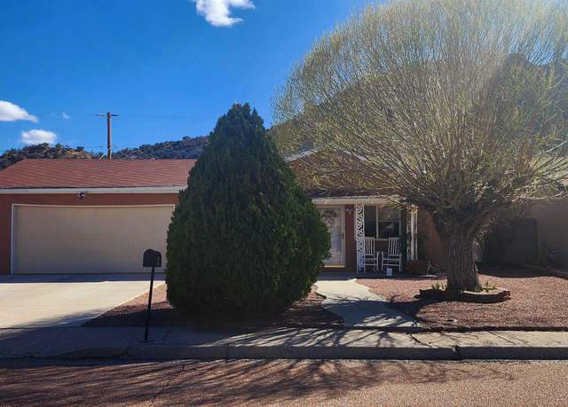 Property at 3628 Zia Dr, Gallup, NM 87301, 3 beds, 2 baths