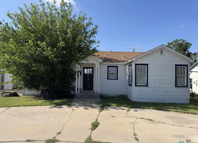 Property at 116 E Sanger St, Hobbs, NM 88240, 2 beds, 1 bath