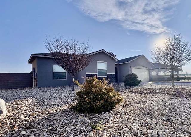 Property at 407 Pima Dr, Carlsbad, NM 88220, 4 beds, 2 baths