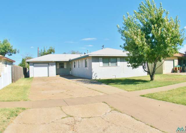 Property at 3017 Ross St, Clovis, NM 88101, 4 beds, 2 baths
