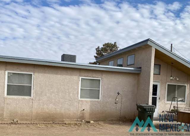 Property at 3324 Kuykendall St, Carlsbad, NM 88220, 3 beds, 2 baths