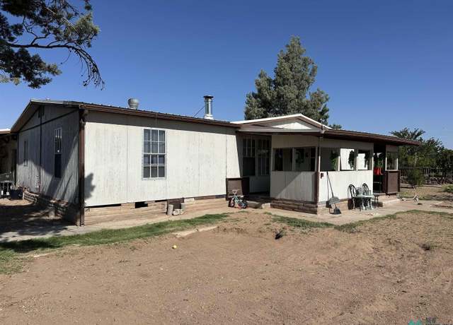 Property at 570 Arrowhead Drive Dr NE, Deming, NM 88030, 4 beds, 3 baths